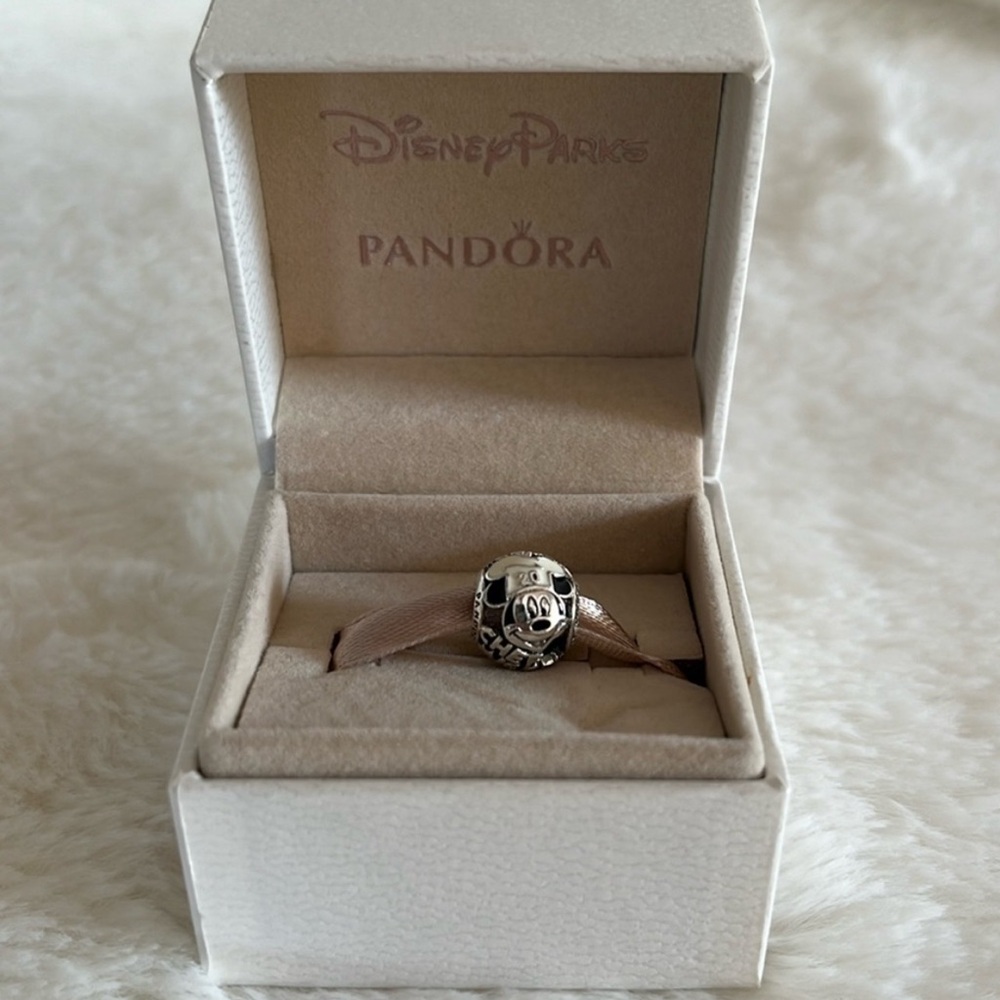 Pandora Disney Parks Chef Mickey Mouse Silver Charm